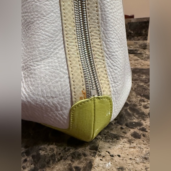 Henri Bendel White Shoulder Bag - Picture 3 of 15